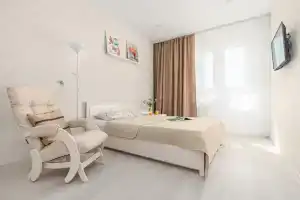 Ryadom s Krayevoy Bol'nitsey i Tsentrom Grudnoy Khirurgii Flat, Krasnodar