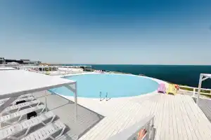Marine residence, Shcholkine