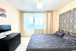 Uyutnaya Studiya Vozle Akvaparka Flat, Ekaterinburg