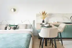 Komfort i kachestvo v studii vozle metro Flat, Moscow