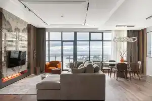 Trekhkomnatnye Luxury Dubai S Dvumya Spalnyami Apartments, Sochi