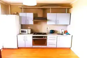 Prostornaya s Vidom na Gorod Flat, Samara