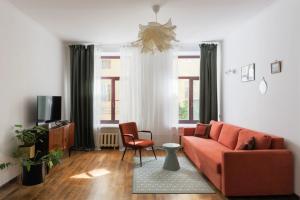 Na Naberezhnoy Reki Fontanki Ryadom S Nevskim Prospektom Apartments, St. Petersburg