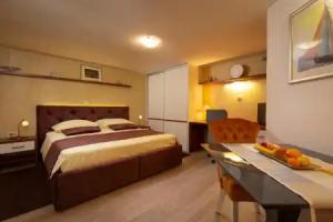 Studio apartment Oleander, Split