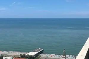 U Morya s Shikarnym Vidom v Apart-Otele Orbi City (novy Batumi, Alleya Geroyev) (3465s) Apartments, Batumi