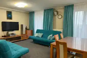 3 Komnaty v tsentre ryadom s elerktrichkoy na more Apartments, Kaliningrad