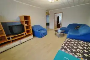 Kosmonavtov 19-6 Flat, Pervouralsk