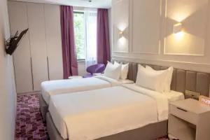 Orient Hotel, Bishkek