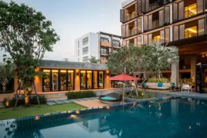 The Silver Palm Wellness Resort Hotel, Bangkok