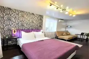 AlloTagil na Ulitse Goroshnikova 70 5 Etag Flat, Nizhniy Tagil