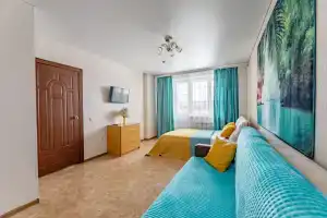 Solnechnaya ot ChistoFamily v 2 minutakh ot RKB i 10 min ezdy ot Tsentra Flat, Kazan