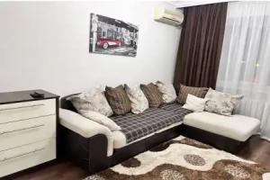 Trekhkomnatnaya Kvartira V Otlichnom Rayone Flat, Atyrau