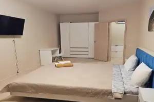Uyutnaya Na Ozere Flat, Gorjatschi-Kljutsch