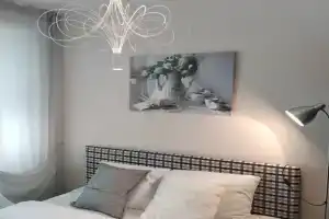 Studiya V Novom Zhilom Komplekse Flat, Izhevsk