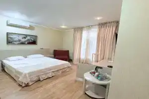 Na Chernomorskoy 2 Living quarters, Sochi