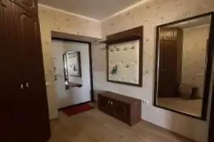 Uyutnaya Studiya V Shagovoy Dostupno Do Tsentra Flat, Khanty Mansiysk