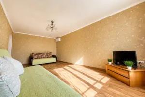 Ryadom S Tts Avtobus Flat, Syzran