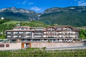 Christof Hotel, Piazzetta