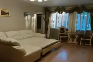 Komfortny otdykh u berega Volgi Flat, Samara