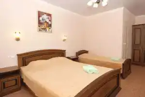 Volzhanin Living quarters, Lazarevskoye