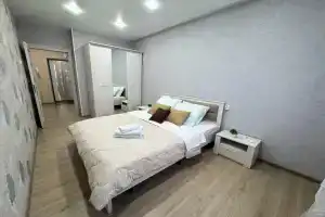 Dvukhkomnatnaya na Navaginskoy na 5 Chelovek Flat, Sochi