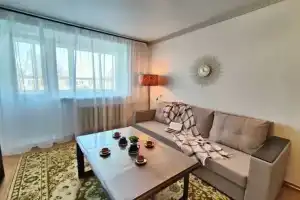 Vintazhnaya Trekhkomnatnaya Flat, Miass