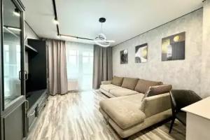 Flat Bolshaya 3-Kh Komnatnaya s Kachestvennym Remontom, Kazan