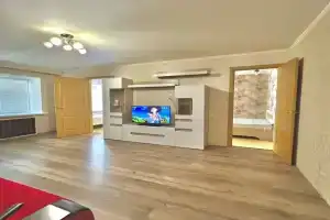 Na Kujbysheva Apartments, Perm