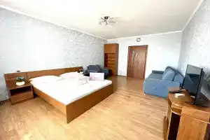 600 Flets-Layn Na Ulitse Krasnoarmeyskaya 100 Apartment, Bryansk