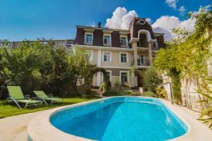 Kashtanovyij Osobnyak Guest house, Yalta