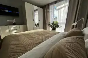 Uyutno kak doma Generala Tolstikova 2 Apartaments, Kaliningrad