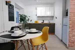 200 M Ot Kremlya I Vid Na Reku Apartments, Pskov