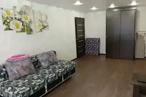 Na Prospekte Mira, 24 Flat, Zlatoust