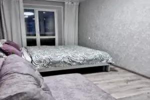 na Ulitse Zari Flat, Nizhniy Tagil