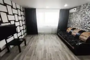 Apartments 3-komnatnyye Lyuks, Tuimasa