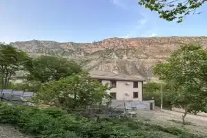 Guest House U Canyon Sulak Canyon, Zubutli