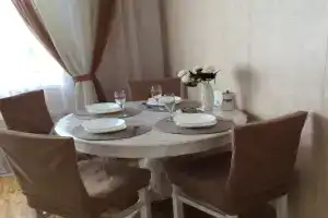 Naprotiv Kristalla Flat