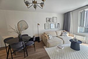 V Mirnom, Yegorovo Flat, Tomilino
