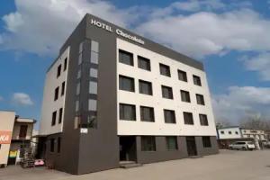 Hotel "chocolate", Artem