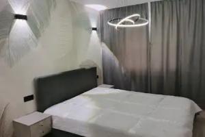 Dvukhkomnatnaya V Tsentre Kerchi Flat, Kerch