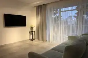 Komfort. Dvukhkomnatnye Apartamenty V Tsentre Sochi U Morya "alma Apart"   38047 Apartments, Sochi