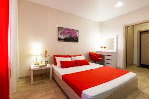 Sutki Ufa na Entuziastov street 14-68 Apartments, Ufa