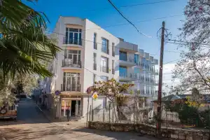 Seven Hotel, Yalta