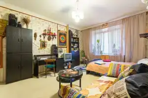 1 Komnatnaya Na Tulskoy I Shabolovskoy Flat, Moscow