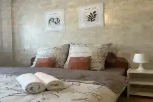 V Stile Staroj Italii Dlya Cemejnogo Otdyxa Flat, Angarsk