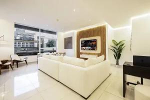 Next House - DownTown Views Hostel, Dubai