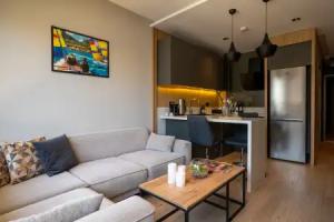 Glory Life Kshabithouse Apartments, Lara