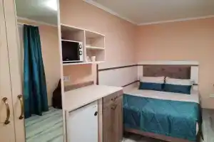 Plyazhnyye na Drazhinskogo 7a Apartments, 4, Yalta