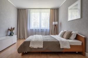 Uyutnaya dvushka ryadom s aeroportom Flat, Ekaterinburg