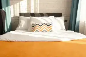 Studiya V Tsentre Flat, Serov